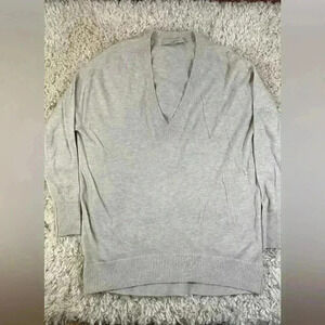 Loft women’s oatmeal lightweight sweater